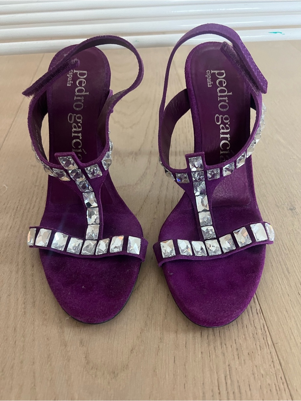 Pedro Garcia Purple Suede T-Strap Gem-Embellished Sandals
